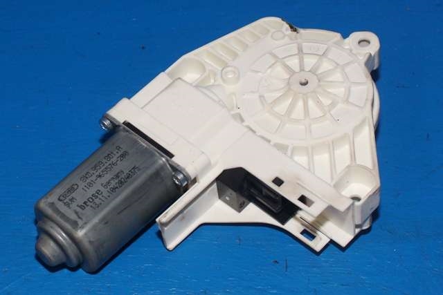 Ruteheis, kun motor, høyre bak til Audi A5 2007-2016 (Type I)  (VAG|8K0 959 801 A|)