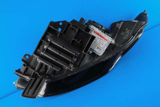Frontlykt høyre xenon til Land Rover Discovery Sport 2015-2019 (Fase 1)  (LAND ROVER|FK72-13W029-EE|)