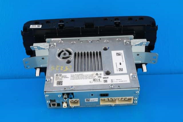 Bilstereo navigasjon til Kia e-Soul 2019-->> (Type III)  (KIA|96560-J2020|)