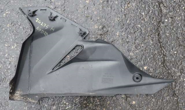 MC, Deksel, side høyre til MC Kawasaki Ninja 125 2019-->>  (KAWASAKI|55028-0483|)