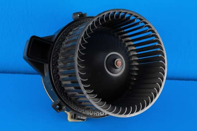 Varmeapparat motor til BMW 5-Serie, 2017-->> (G30/G31) (G30/G31) (BOSCH|0 130 309 508)