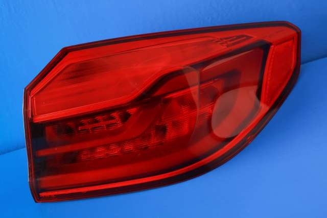 Baklykt høyre ytre til BMW 5-Serie 2017-->> (G30/G31) (G30/G31) (BMW|63.21-7 376 464|)