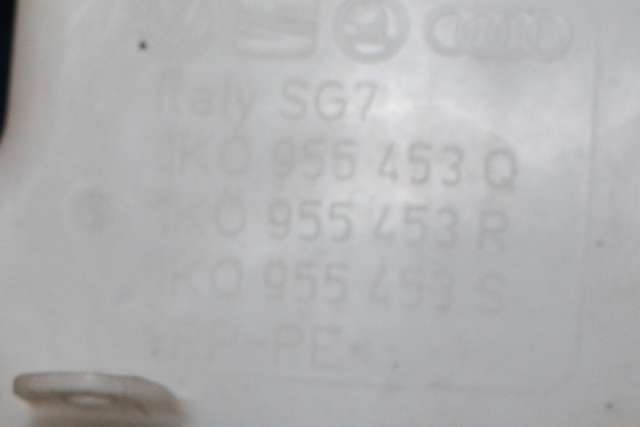 Spylertank foran til VW Scirocco 2008-2013  (VAG|1K0 955 453 S|)