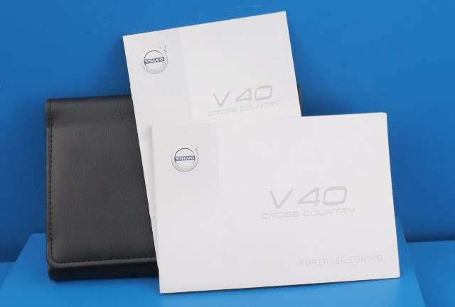 Instruksjonsbok til Volvo V40, 2012-2019  