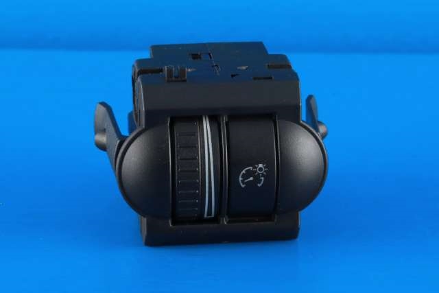 Bryter diverse til VW Scirocco 2008-2013 (VAG|1K0 941 334 B|)