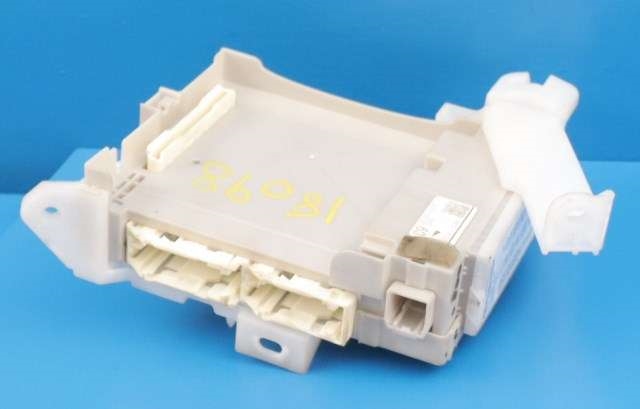 Sikringsboks til Toyota Prius 2009-2016 (Type III) (COMBI) (COMBI) (TOYOTA|82730-47510|)