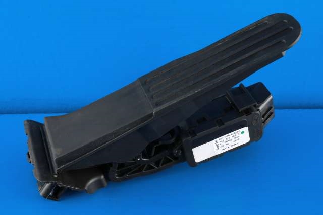 Pedal gass til VW Golf VI 2008-2012 (HELLA|6PV 008 600-50|1K1 721 503 T|)