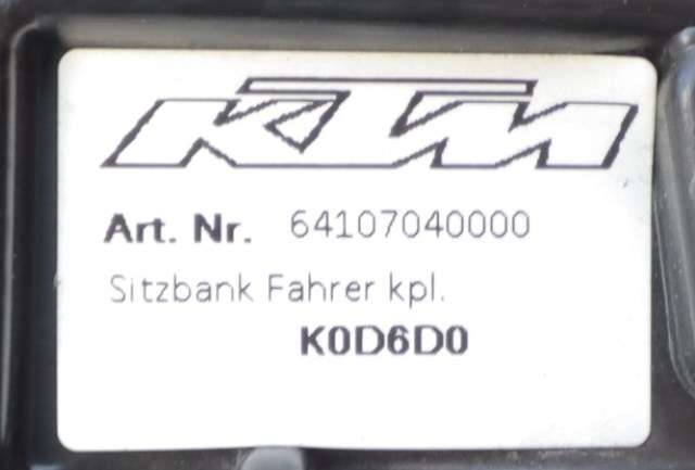 MC, Sal/sete, fremre til MC KTM 890 Duke 2020-->>  (KTM|64107040000|)