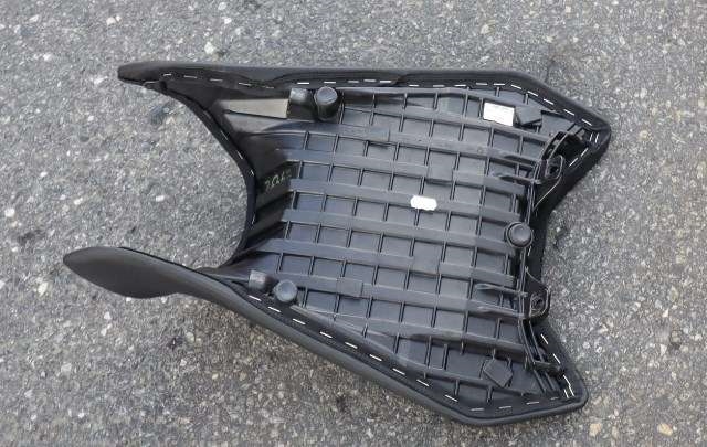 MC, Sal/sete, fremre til MC KTM 890 Duke 2020-->>  (KTM|64107040000|)
