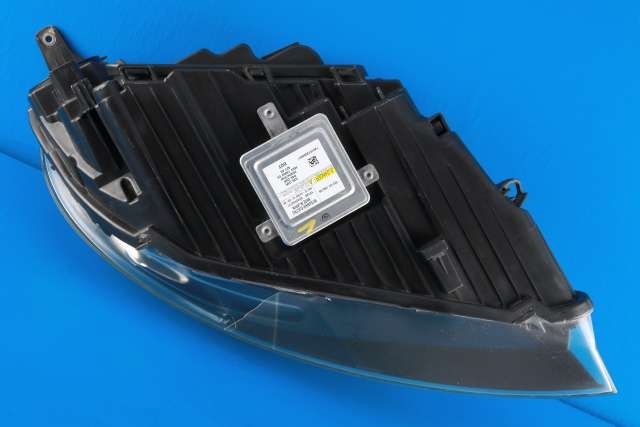 Frontlykt venstre xenon til Volvo V40 2012-2019 (VOLVO|31420007|)
