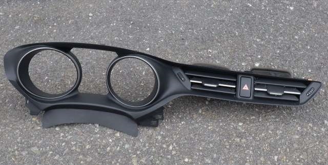 Dashbord friskluftdyse midtkonsoll til Toyota Avensis, 2015-2019 (Type III, Fase 2)