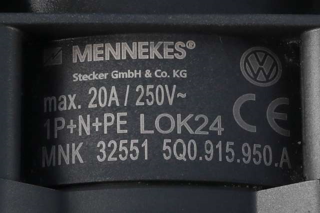 Batterilader inntak/luke til VW Passat 2015-2019 (Fase 1) (B8) (B8) (VAG|3G0 971 509 D|)