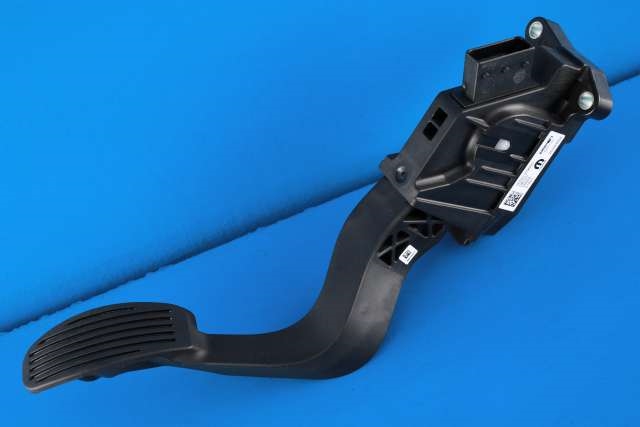 Pedal gass til Fiat 500 2021-->> (FIAT|00521379550|)