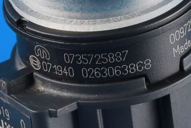 Parkeringssensor foran til Fiat 500 2021-->>  (FIAT|0735725887|)