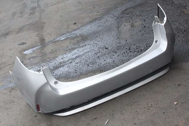 Støtfanger bak stasjonsvogn til Toyota Corolla, 2019-->>  
