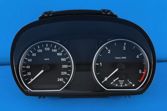 Instrumentpanel til BMW 1-Serie, 2004-2011 (E81/E82/E87/E88) (E81/E82/E87/E88) (JOHNSON|4032052-00)