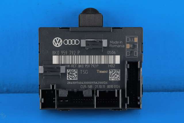 Styreenhet dør høyre foran til Audi A4, Allroad 2009-2016 (Type I) (B8) (B8) (VAG|8K0 959 792 P|)