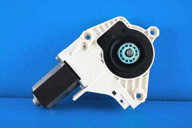 Ruteheis, kun motor, høyre foran til Audi A4, Allroad 2009-2016 (Type I) (B8) (B8) (VAG|8K0 959 802 A|)