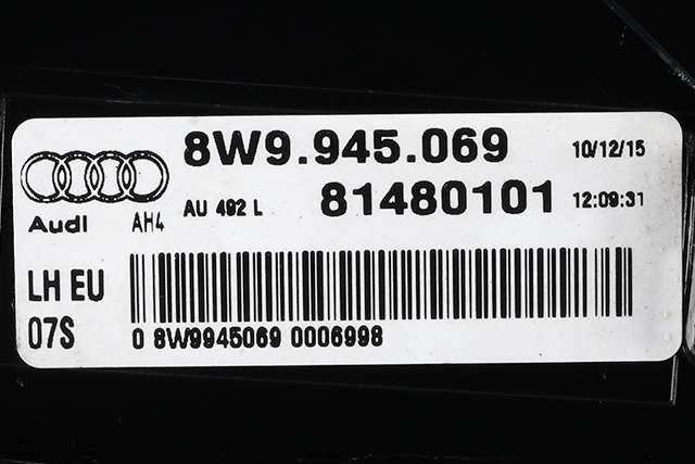 Baklykt venstre ytre til Audi A4 2015-2019 (Type V, Fase 1) (B9) (B9) (VAG|8W9 945 069|)
