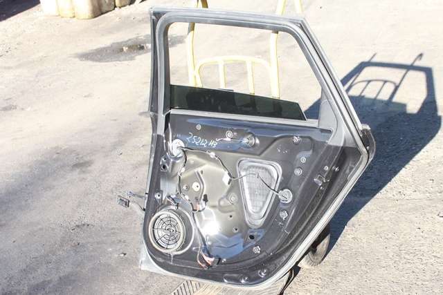 Dør høyre bak til Audi A4, Allroad 2009-2016 (Type I) (B8) (B8) 