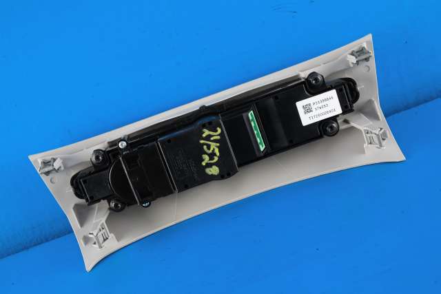 Bilstereo betjeningspanel til Volvo V90 / V90 CC / S90 2016-->> (VOLVO|P31398845|)
