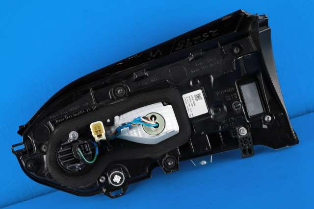 Baklykt venstre indre til Toyota RAV4 2019-->> (Type V) (TOYOTA|81590-42062|)