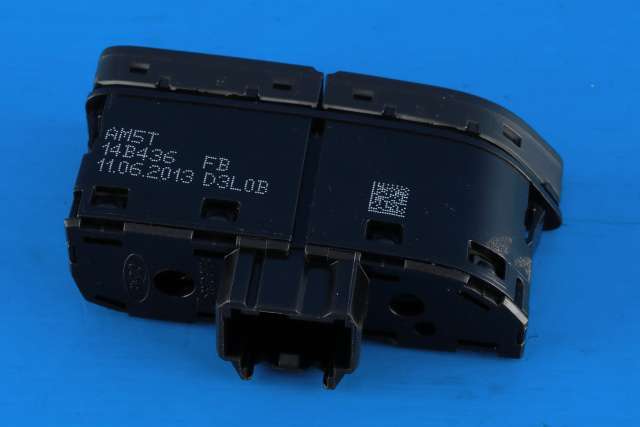 Bryter diverse til Ford Focus 2011-2014 (Type III, Fase 1)  (FORD|AM5T-14B436-FB|)