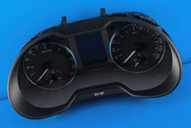 Instrumentpanel til Škoda Octavia, 2013-2016 (Type III, Fase 1)  (VAG|5E0 920 861 E)