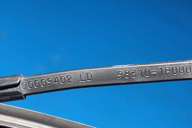 Viskerarm frontrute venstre til Hyundai Ix20 2010-2017 (VALEO|W000009402|98310-1P000|)