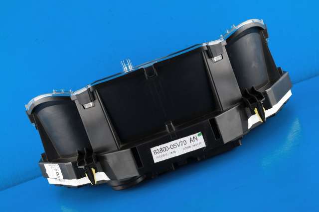 Instrumentpanel til Toyota Avensis 2015-2019 (Type III, Fase 2) (TOYOTA|83800-05V70|)