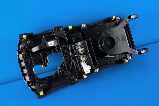 Dashbord diverse til Toyota Avensis 2015-2019 (Type III, Fase 2) (TOYOTA|58805-05320|)