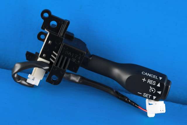 Bryter cruise control til Toyota Avensis, 2015-2019 (Type III, Fase 2)  