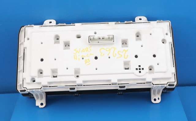 Instrumentpanel til Toyota Hiace 2007-2012 (Fase 3) (TOYOTA|83800-26D12|)