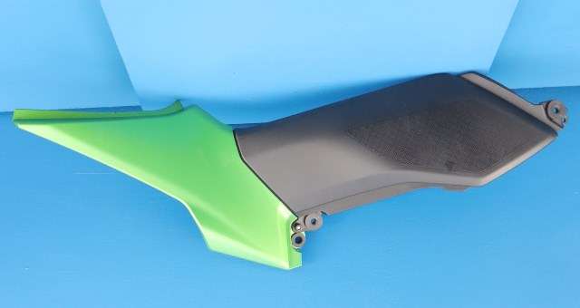 MC, Deksel, side høyre til MC Kawasaki Z900, 2017-2019  