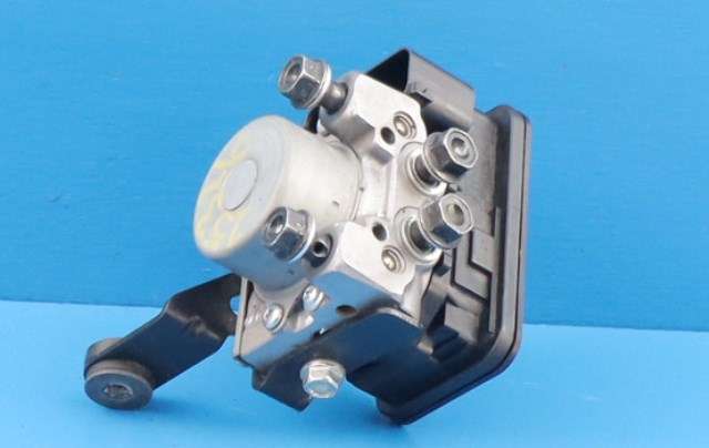MC, ABS Sentral til MC Kawasaki Z900 2017-2019  (KAWASAKI|006-V95-164-1|)