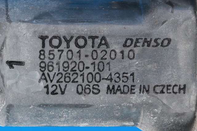 Ruteheis høyre foran til Toyota Avensis 2015-2019 (Type III, Fase 2) (TOYOTA|85701-02010|)