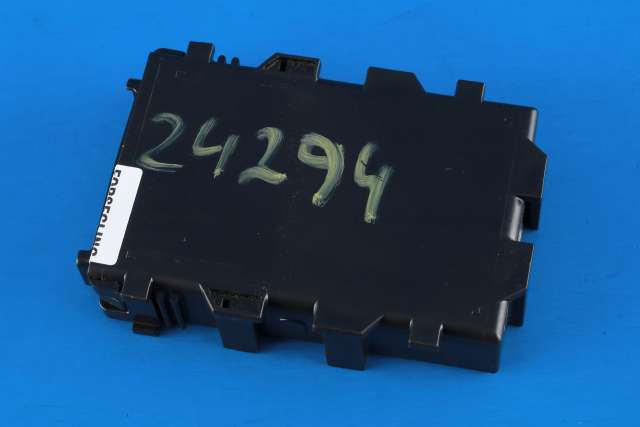Bilstereo diverse til Toyota Prius 2016-2023 (Type IV) (combi) (combi) (TOYOTA|89111-47090|)