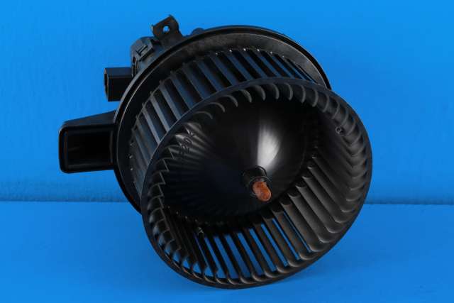Varmeapparat motor til Audi A4, 2015-2019 (Type V, Fase 1) (B9) (B9) (VAG|4M1 820 021)