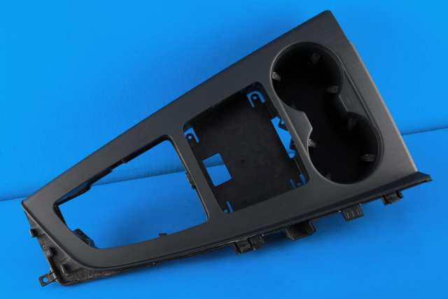 Dashbord koppholder til Audi A4, 2015-2019 (Type V, Fase 1) (B9) (B9) (VAG|8W0 862 533)