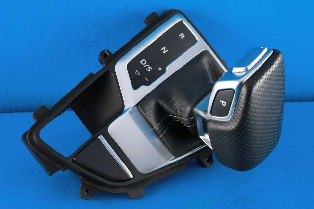 Dashbord diverse til Audi A4, 2015-2019 (Type V, Fase 1) (B9) (B9) (VAG|8W1 713 111 C)