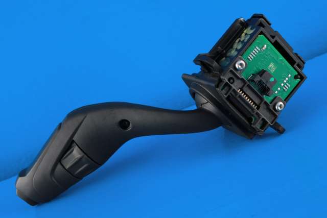 Bryter visker til Ford Mondeo 2014-2019 (Type V, Fase 1) (FORD|DG9T-17A553-DDW|)