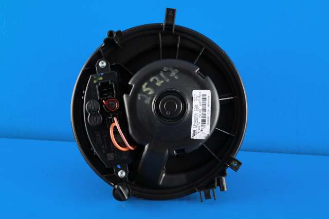 Varmeapparat motor til VW T-Roc 2017-->>  (VAG|5Q1 819 021 H|5WA 907 521|)