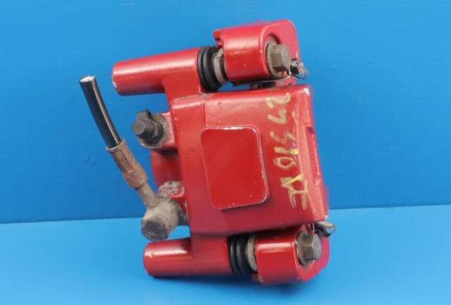 Bremsecaliper venstre foran til Mopedbil Ligier JS50, 2015-2024 (Type I)  