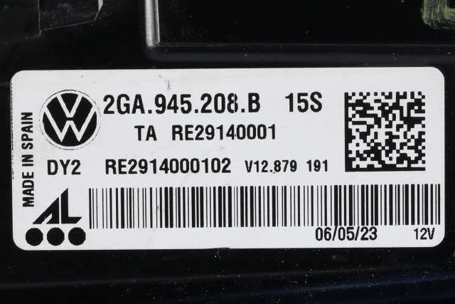 Baklykt høyre ytre til VW T-Roc 2017-->>  (VAG|2GA 945 208 B|)