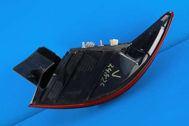 Baklykt venstre ytre til Mazda 3 2013-2016 (Type III, Fase 1)  