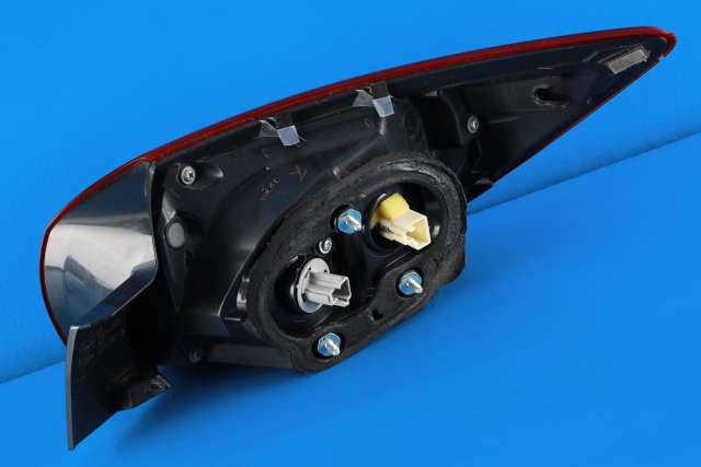 Baklykt venstre ytre til Mazda 3 2013-2016 (Type III, Fase 1)  
