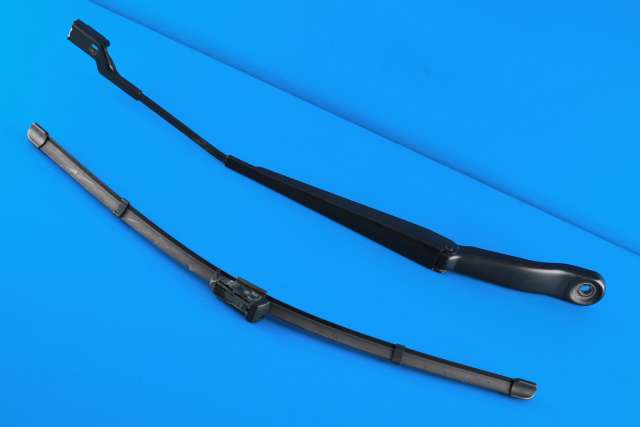 Viskerarm frontrute høyre til Land Rover Range Rover, Evoque, 2011-2019 (Type I)  (LAND ROVER|BJ32-17527-CA)