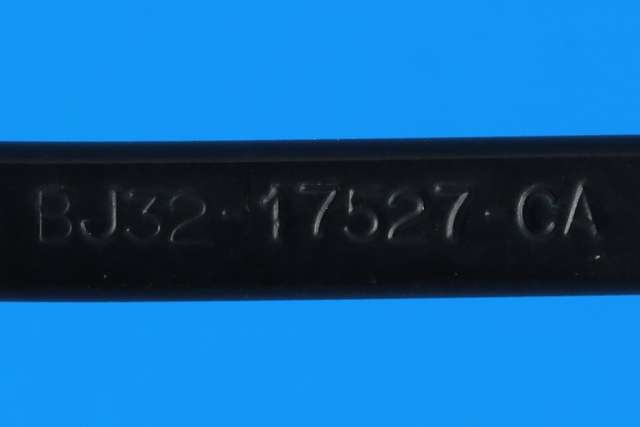 Viskerarm frontrute høyre til Land Rover Range Rover, Evoque 2011-2019 (Type I)  (LAND ROVER|BJ32-17527-CA|)