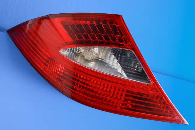Baklykt venstre til Mercedes CLS 2004-2010 (C219) (C219) (MERCEDES|A 219 820 01 64|)
