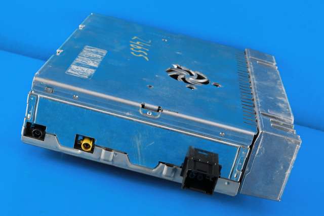 Bilstereo forsterker til Mercedes CLS 2004-2010 (C219) (C219) (MERCEDES|A 211 870 67 89|)